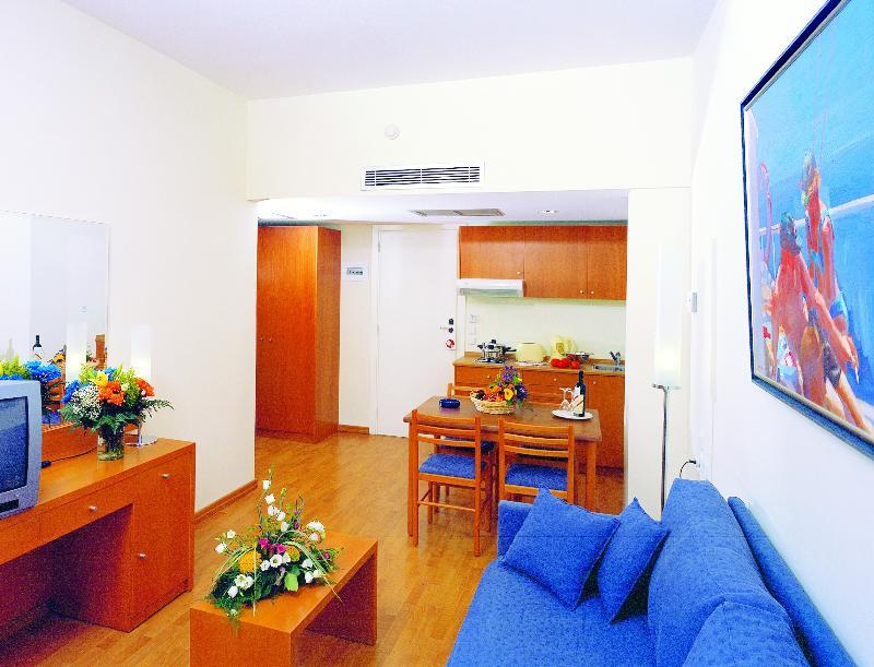 Rhodes City Angela Downtown Hotel מראה חיצוני תמונה